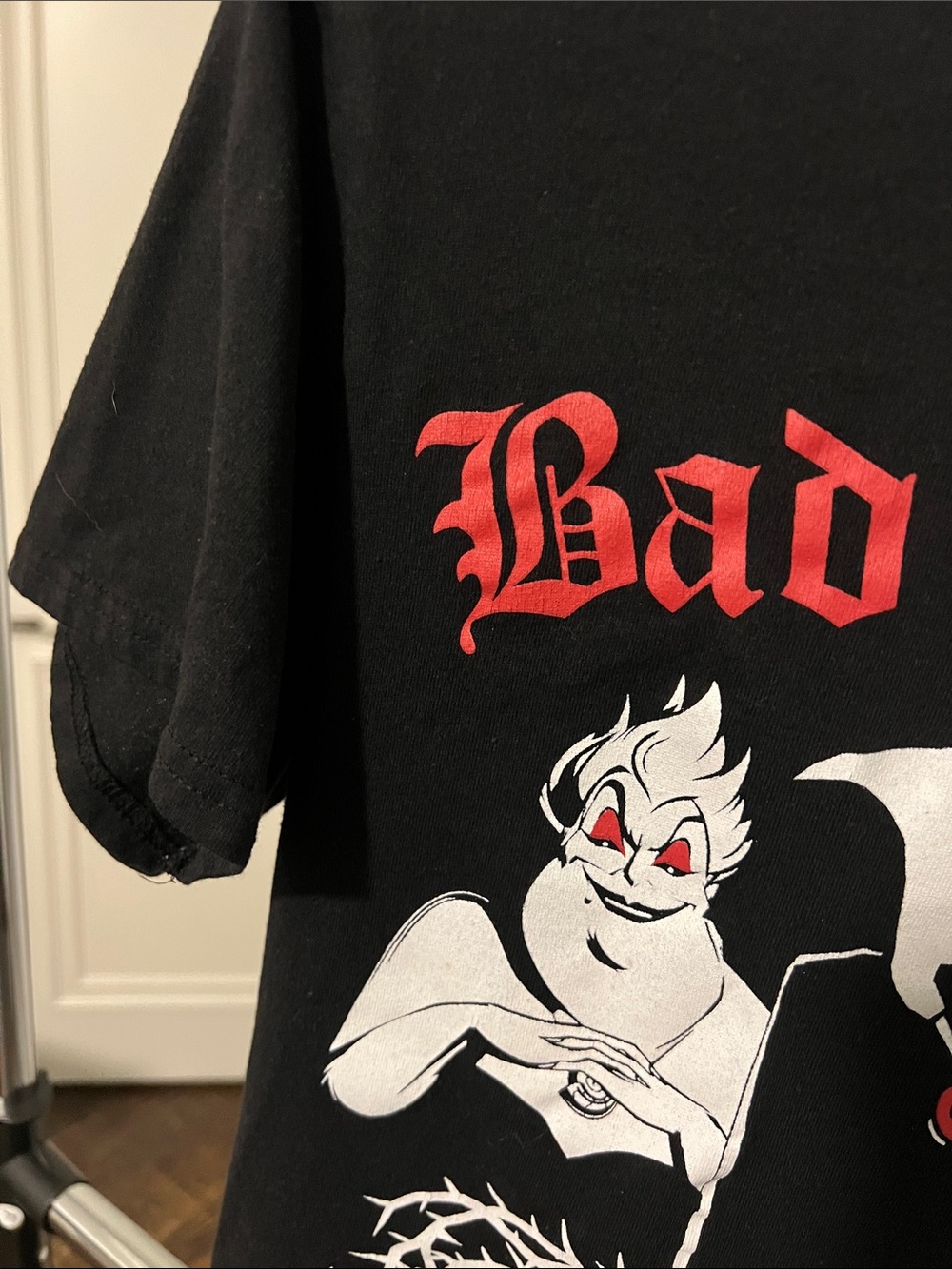 Disney Villians Black Graphic Tee with Red & White Print Halloween - Picture 4 of 6